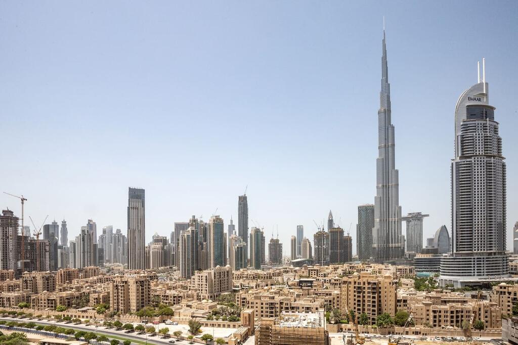 Frank Porter - Burj Views - thumb 1