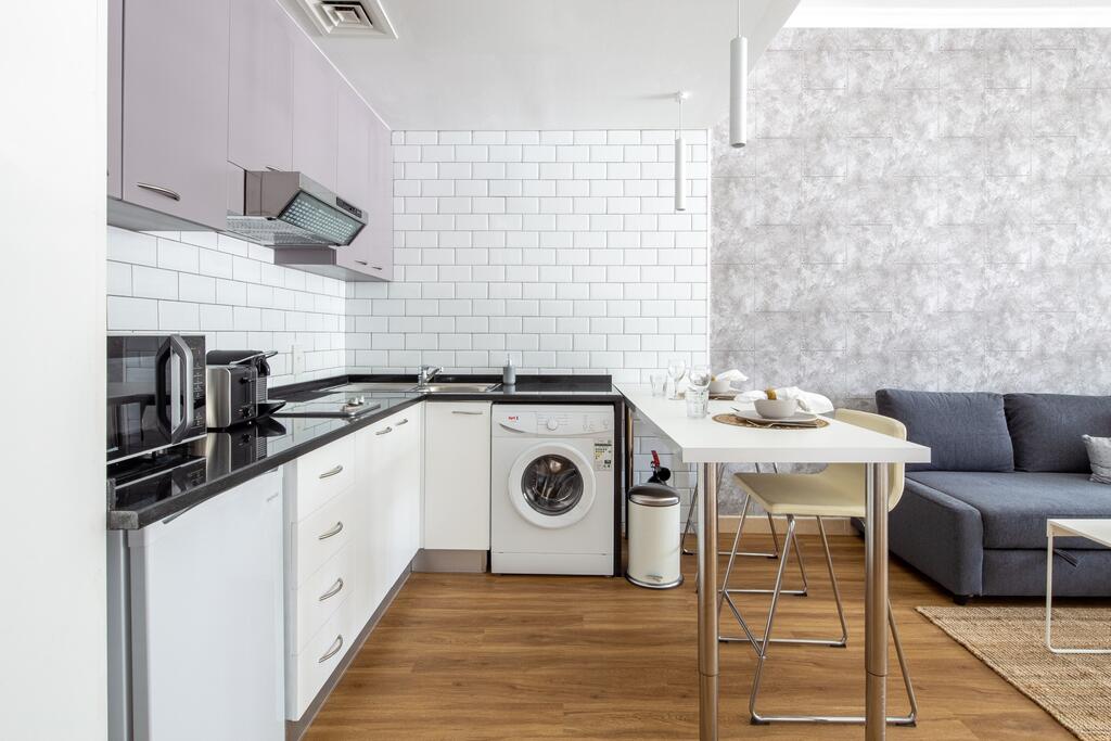 Frank Porter - Lake Apartments - thumb 7