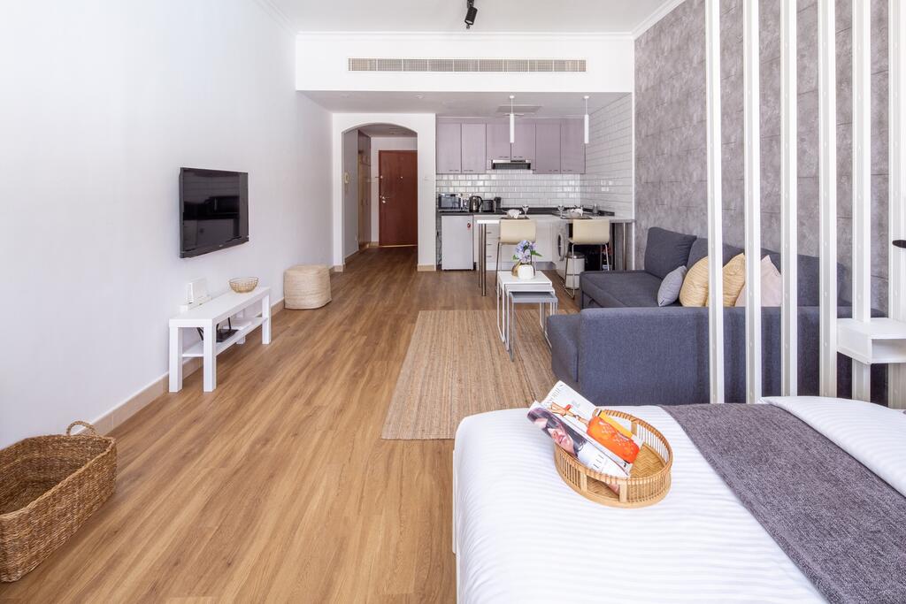 Frank Porter - Lake Apartments - thumb 6