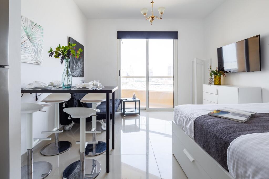 Frank Porter - Lakeside - thumb 0