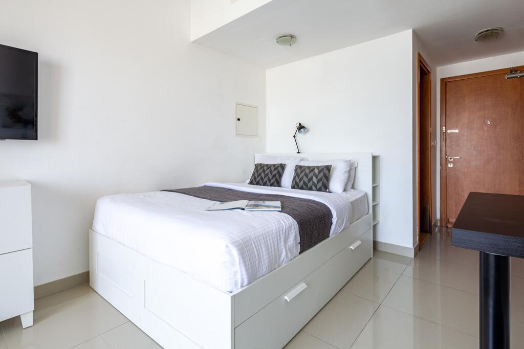 Frank Porter - Lakeside - thumb 2