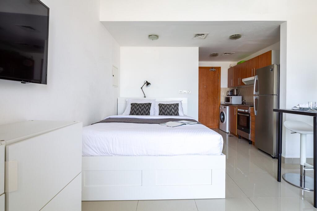 Frank Porter - Lakeside - thumb 3