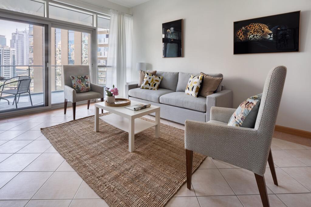 Frank Porter - Marina Terrace - thumb 1