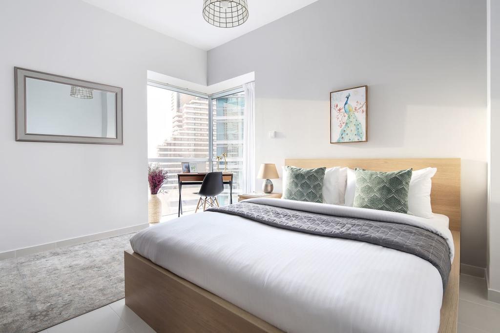 Frank Porter - Marina Tower - thumb 1