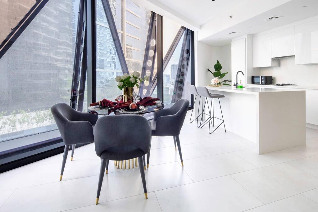 Frank Porter - Marquise Square - thumb 7