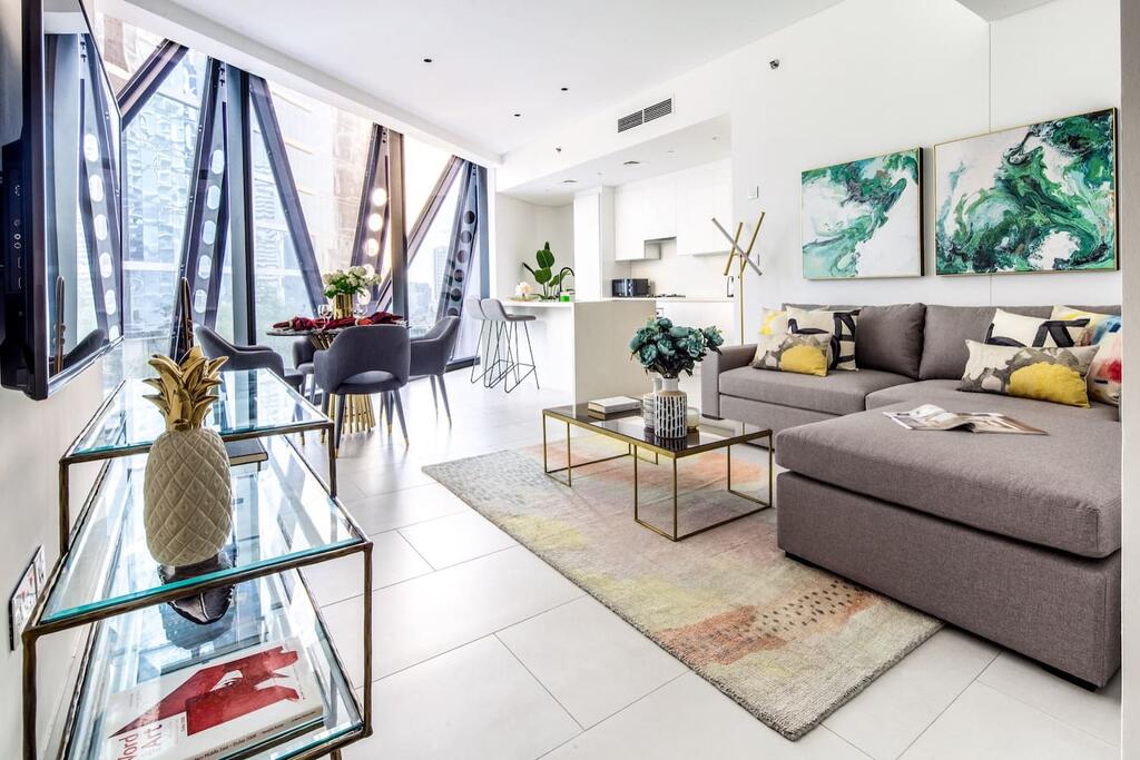 Frank Porter - Marquise Square - thumb 0