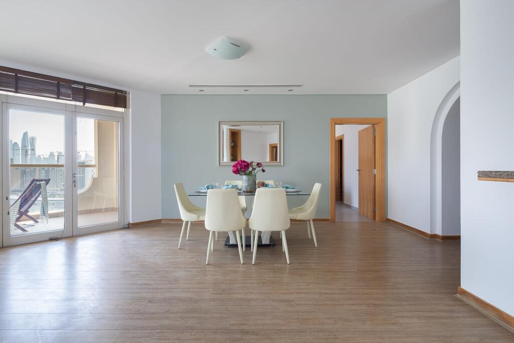 Frank Porter - Shoreline Apartments - thumb 4
