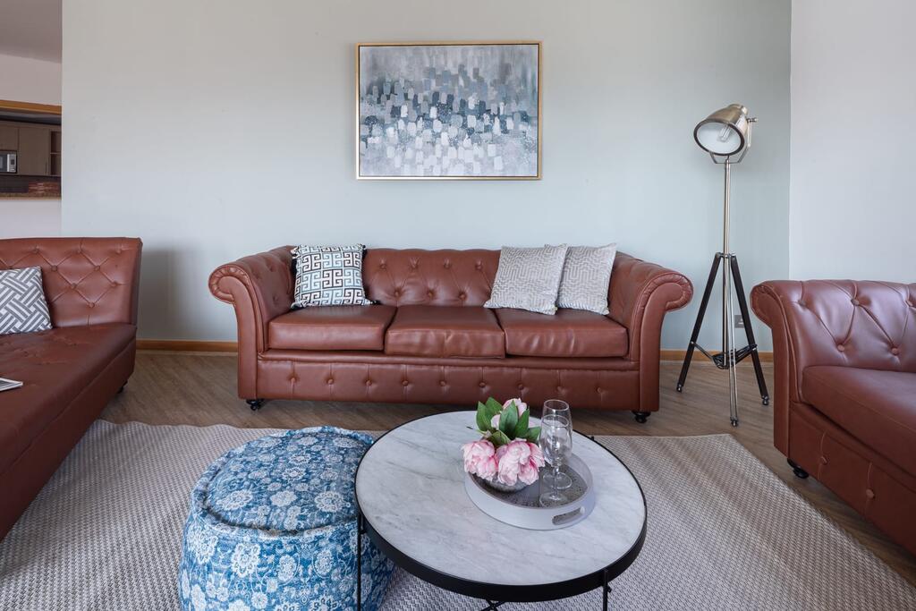 Frank Porter - Shoreline Apartments - thumb 6