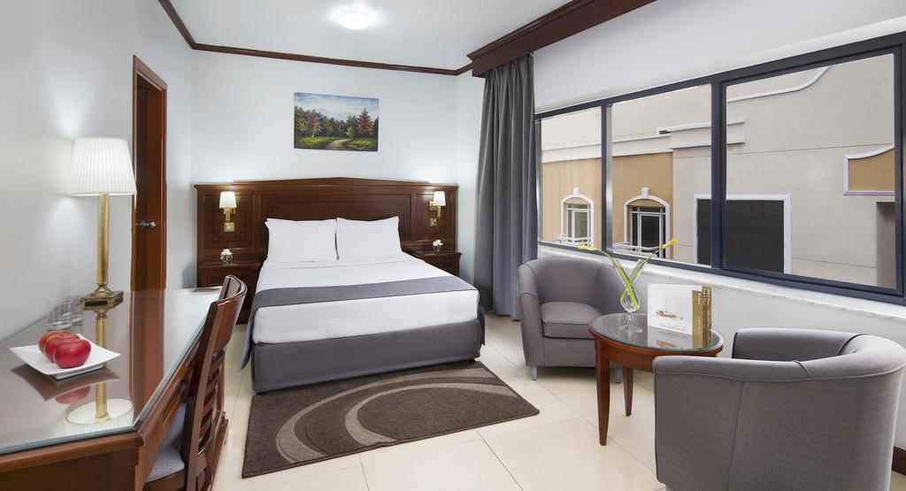 Admiral Plaza Hotel - thumb 6