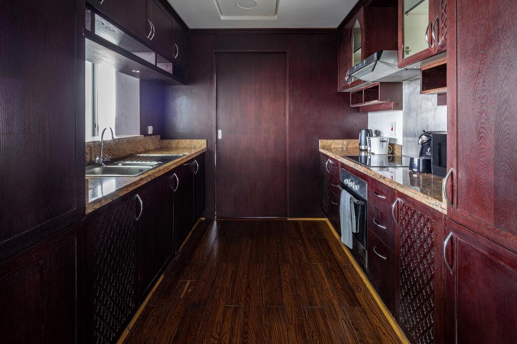 Frank Porter - The Residences - thumb 1