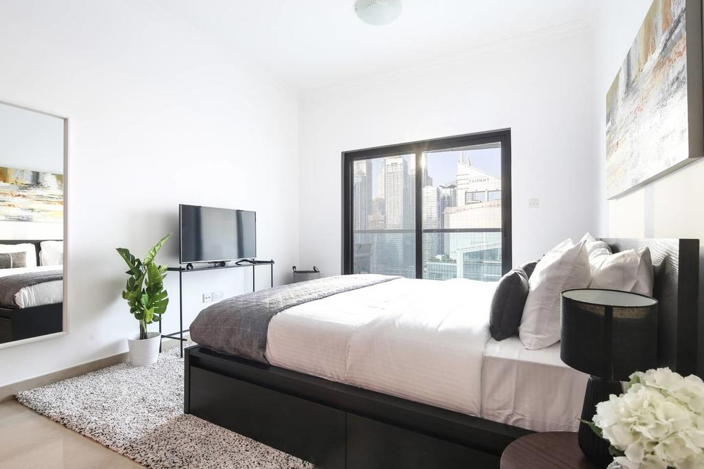 Frank Porter - Time Place Tower - thumb 3