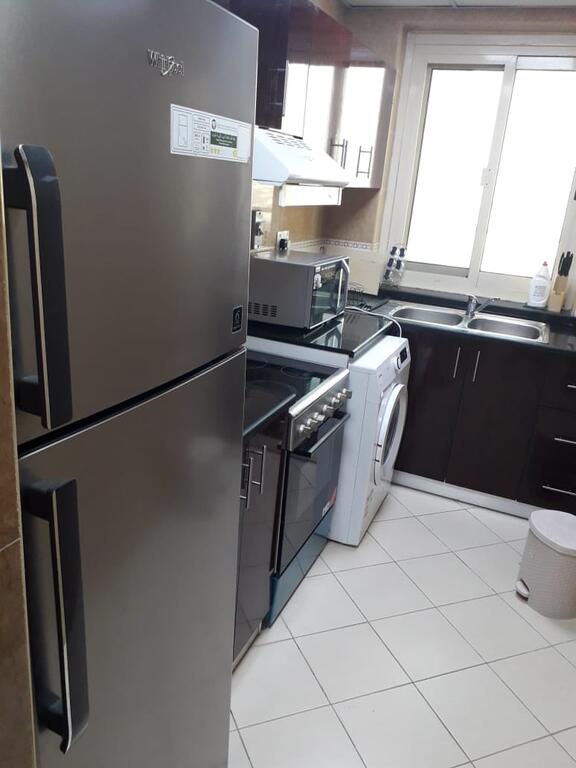 Furnished 1BHK In Marina Available For Short Rental - Direct From Landlord - thumb 3