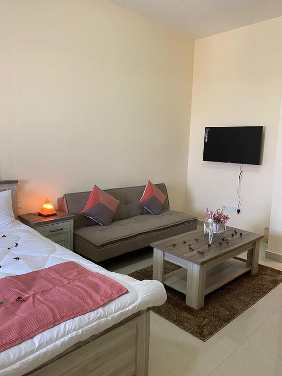 Furnished Studio In Al Hamra Village With Lagoon View In RAK - thumb 6