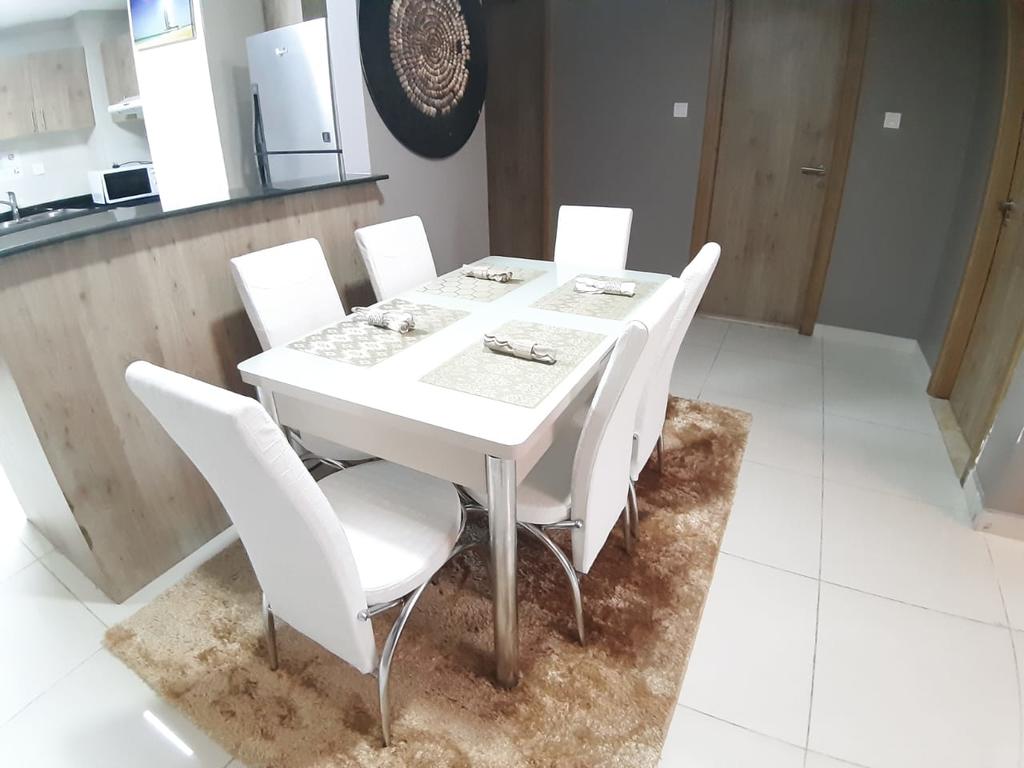 Golden Stay Vacation Homes Continental Tower Marina - thumb 5