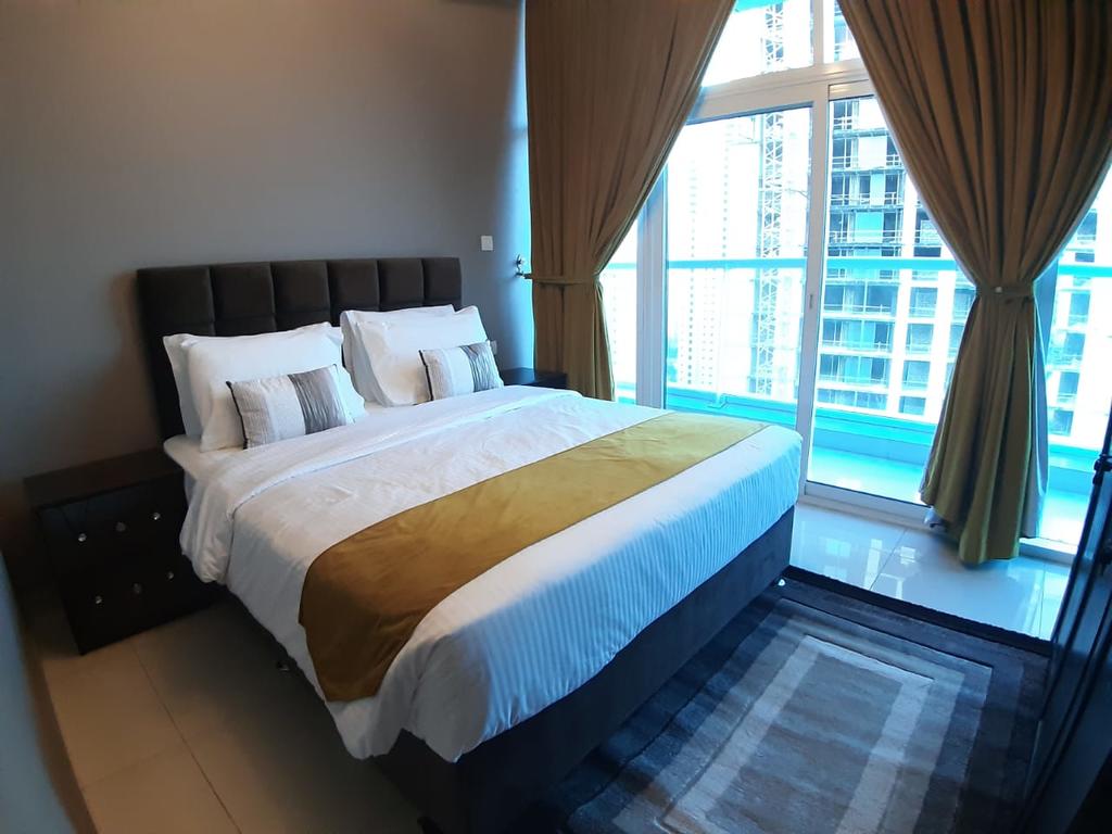 Golden Stay Vacation Homes Continental Tower Marina - thumb 6