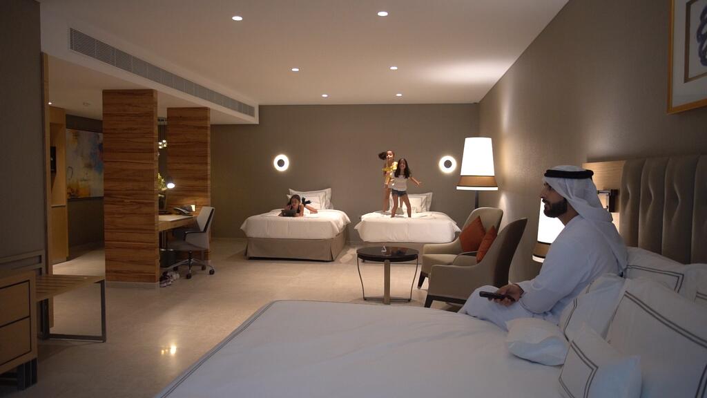 Grand Cosmopolitan Hotel - thumb 1