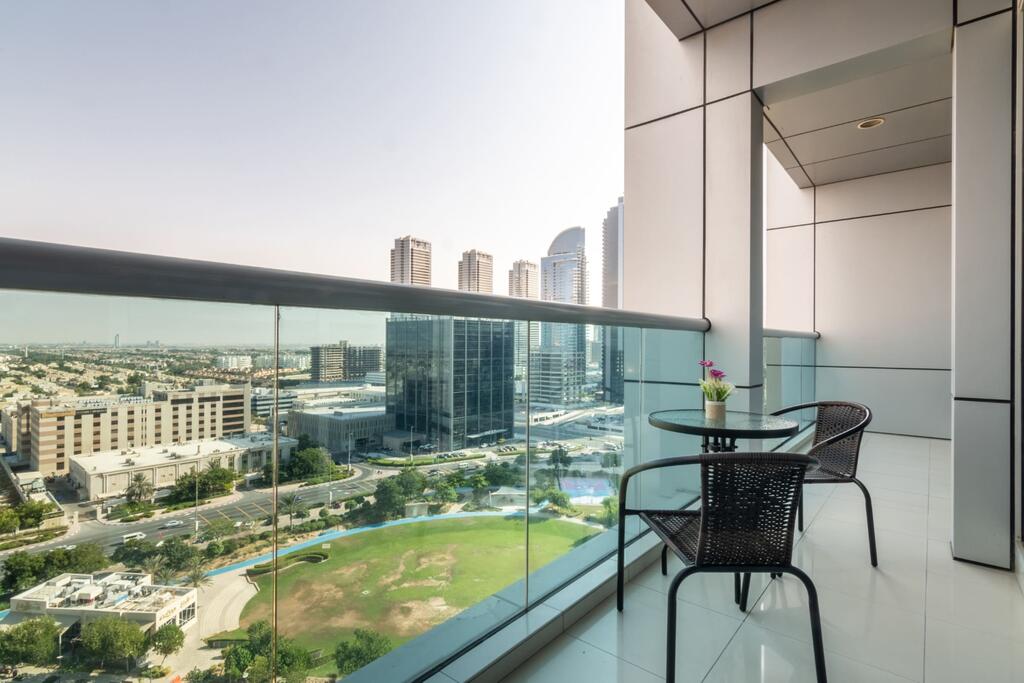 GuestReady - Apartment In Armada Tower With A Stunning View! - thumb 0
