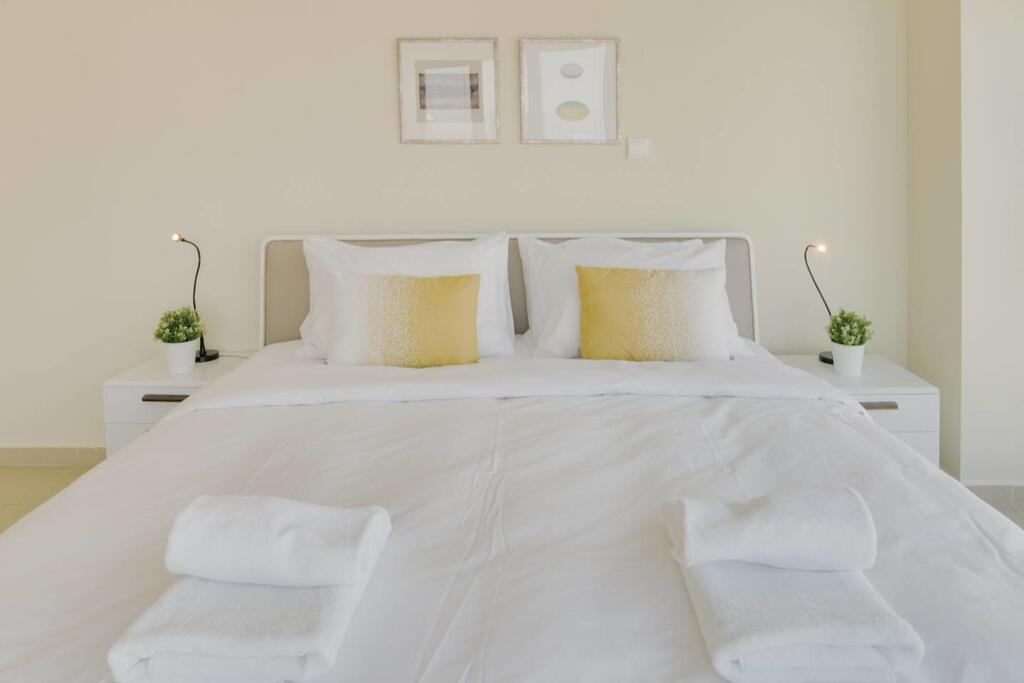 GuestReady - Artsy Duplex Penthouse Best View Of All Dubai! - thumb 7