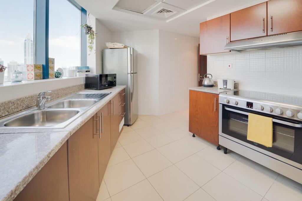 GuestReady - Artsy Duplex Penthouse Best View Of All Dubai! - thumb 5