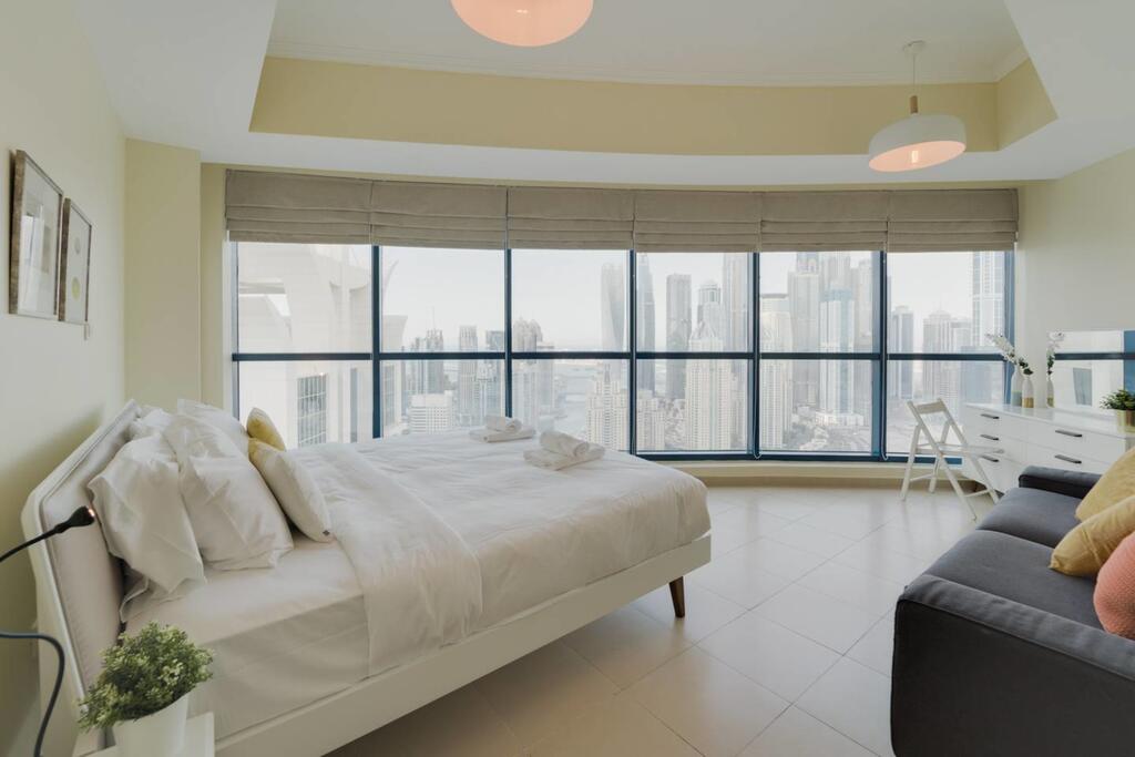 GuestReady - Artsy Duplex Penthouse Best View Of All Dubai! - thumb 6