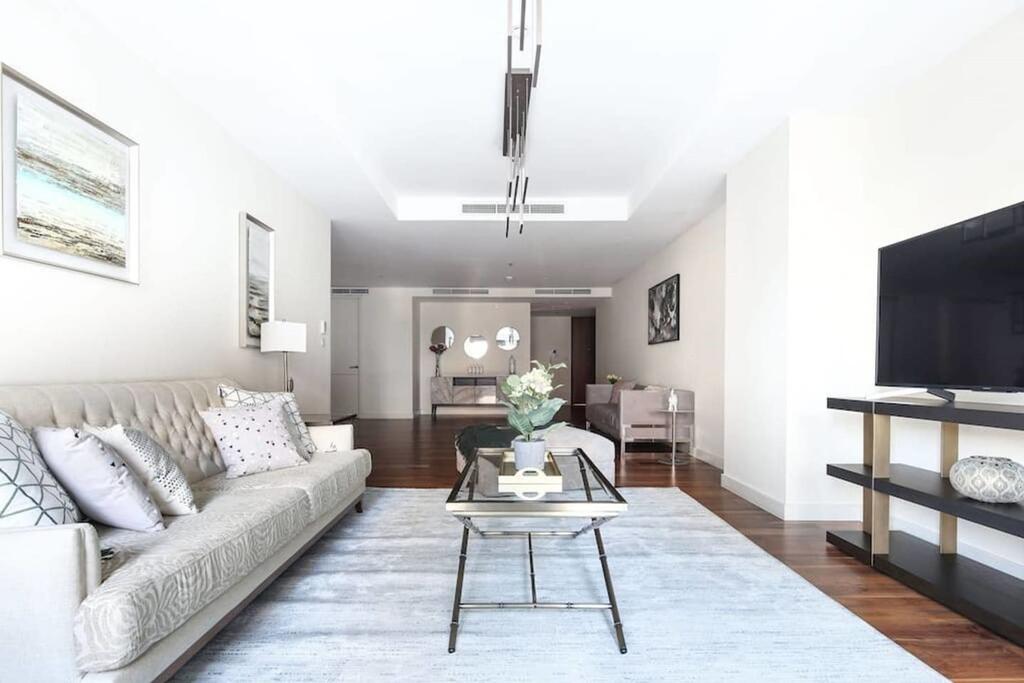 GuestReady - Bright And Luxurious Apt In The Heart Of DIFC! - thumb 1