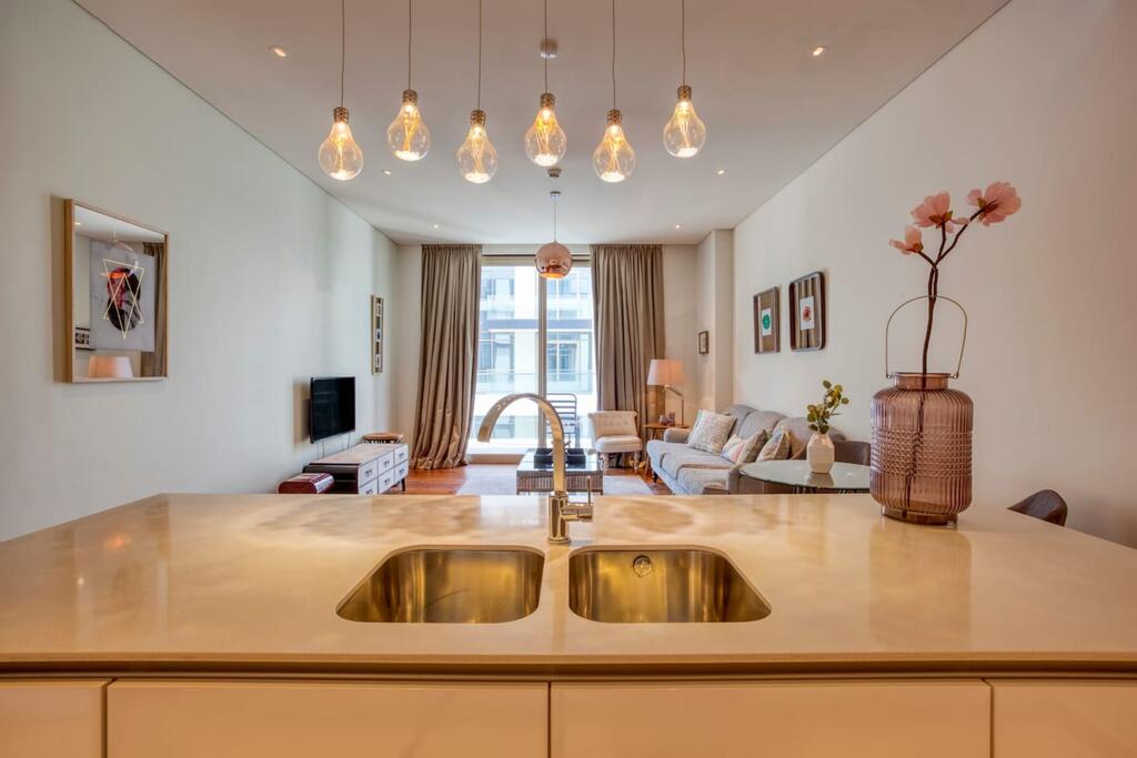 GuestReady - Captivating Apt In City Walk Pool View! - thumb 3