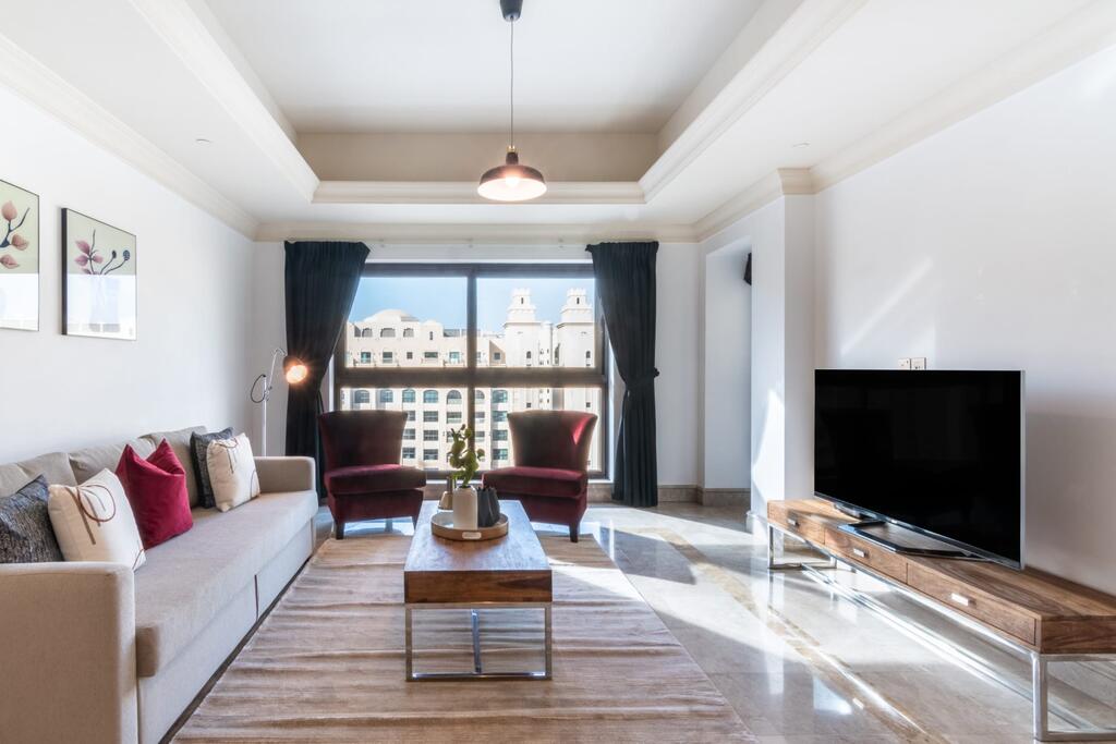 GuestReady - Fantastic Modern Apt In The Palm With Beach Access! - thumb 0