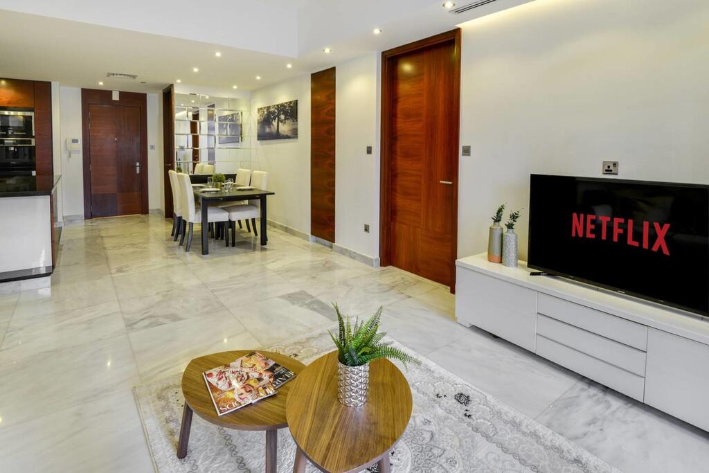 GuestReady - Luxury Flat In Downtown Burj Khalifa View! - thumb 3