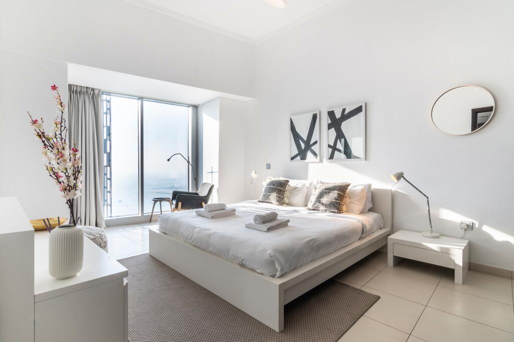 GuestReady - Modern Apt In Cayan Tower With Stunning Ocean Views - thumb 3