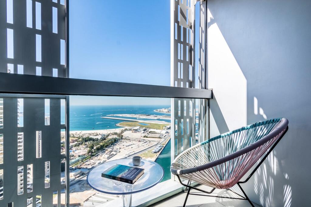 GuestReady - Modern Apt In Cayan Tower With Stunning Ocean Views - thumb 0
