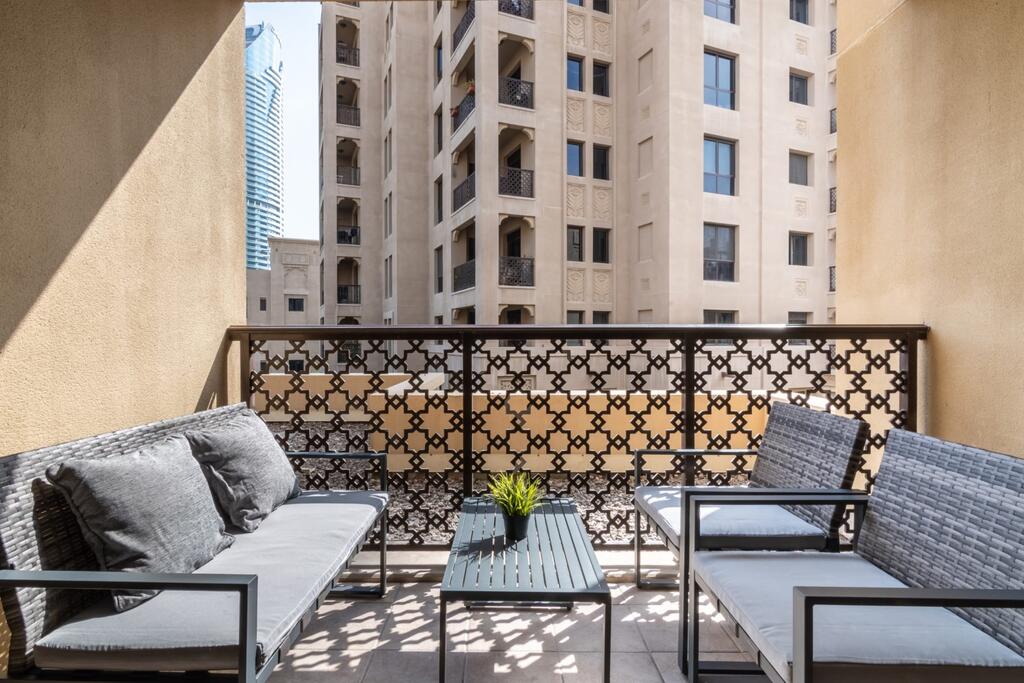 GuestReady - Newly Furnished Apartment In Old Town! - thumb 2