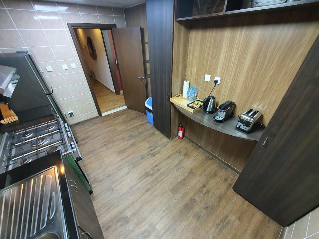 Al Ashrafia Holiday Home - 2 BDR Marina Pinnacle Tiger - thumb 4