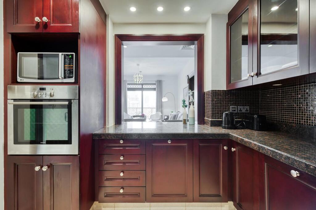 GuestReady - Retreat To Elegant Apartment In Old Town - thumb 4