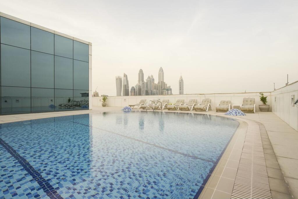 GuestReady - Stylish Apartment With Panoramic Views Of Dubai Skyline - thumb 4