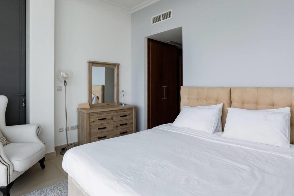 GuestReady - Wake Up To The Best View In Downtown - thumb 4