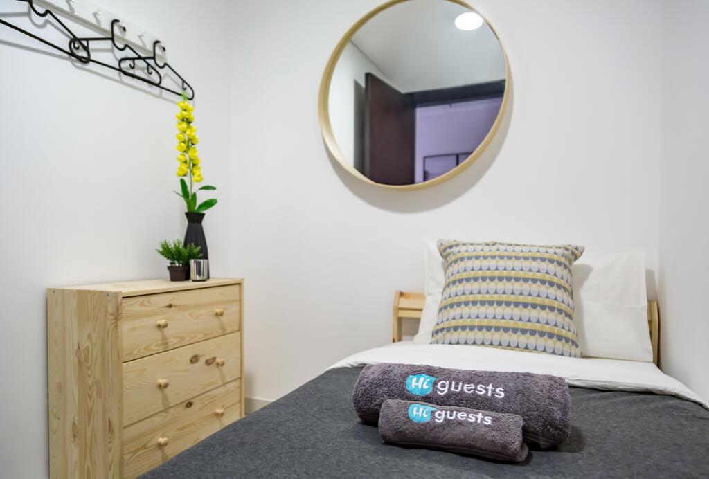 HiGuests Vacation Homes - Marina Tower - thumb 2