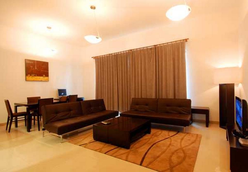 Hometown Apartments - Waterfront 1 Bedroom Apartment In Westside Marina - thumb 0