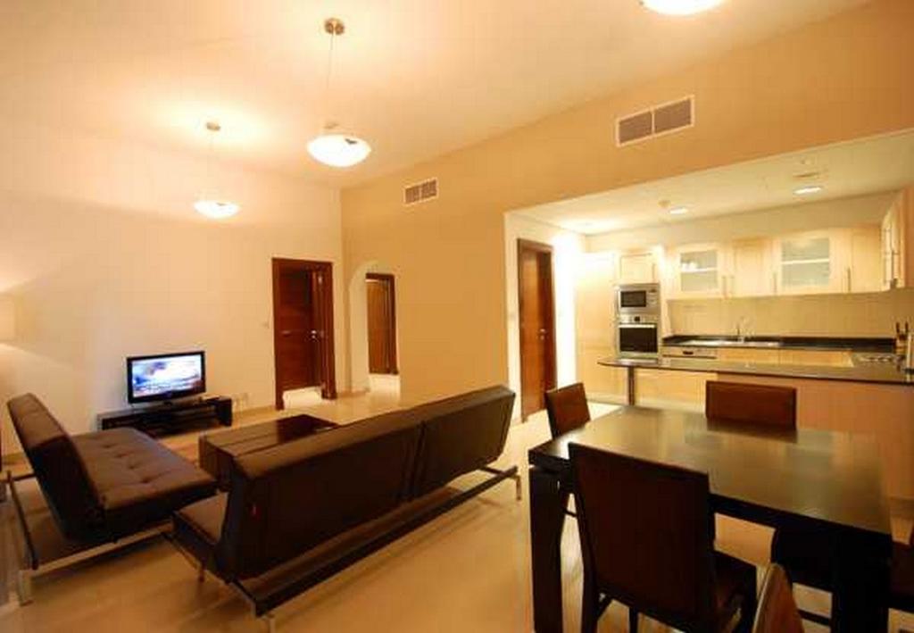Hometown Apartments - Waterfront 1 Bedroom Apartment In Westside Marina - thumb 3