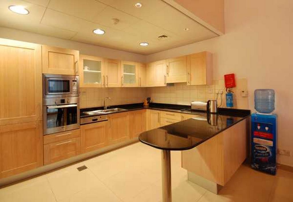 Hometown Apartments - Waterfront 1 Bedroom Apartment In Westside Marina - thumb 5