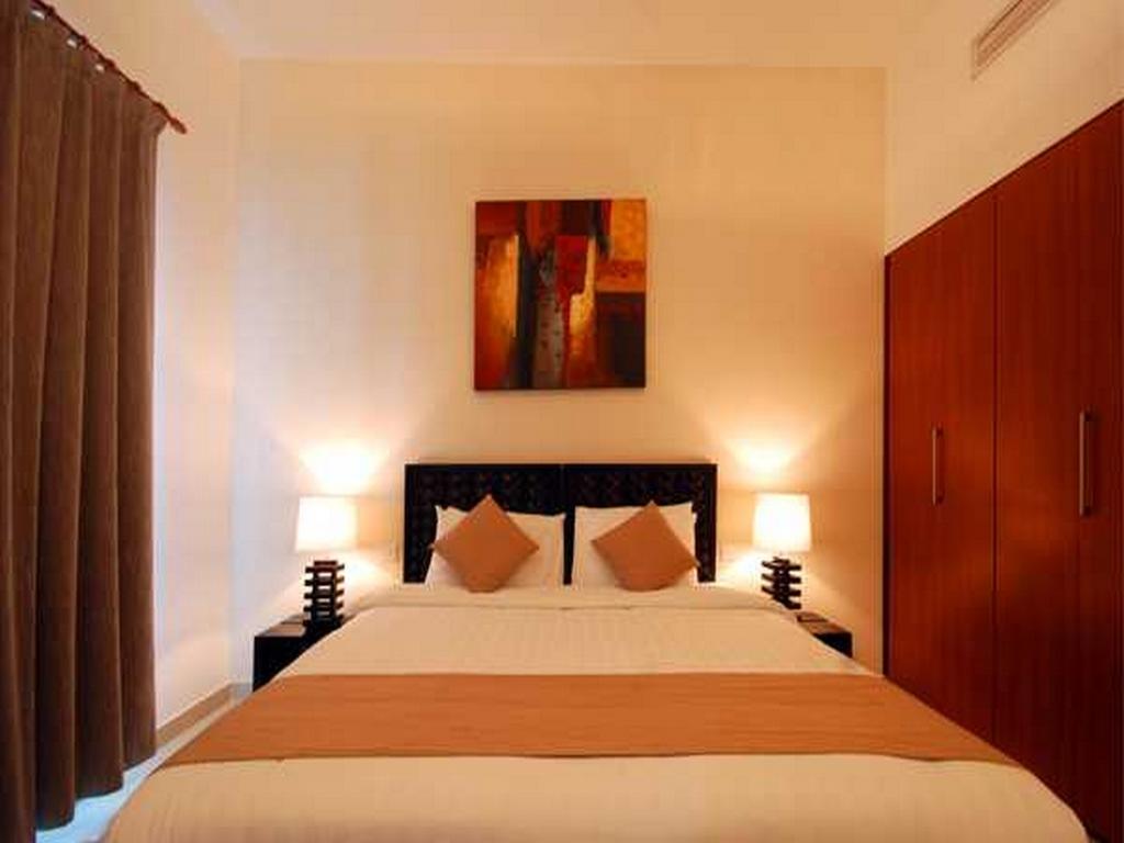 Hometown Apartments - Waterfront 1 Bedroom Apartment In Westside Marina - thumb 6