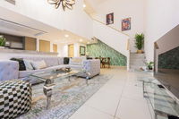 1B-LoftW-313 by bnbmehomes Accommodation Dubai