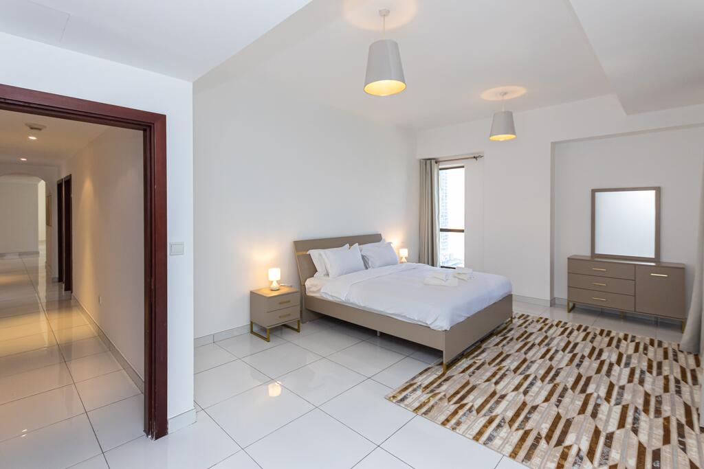 Incredible Stay At Spacious Jumeirah Beach Dubai - thumb 1