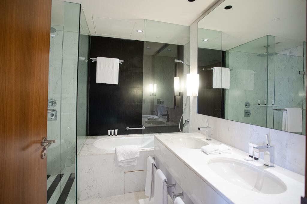 Incredible Stay At The Address Dubai Mall - thumb 8