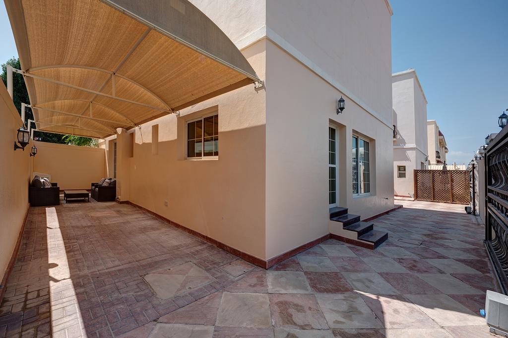 J5 Four Bedroom Villa Holiday Home In Mirdif - thumb 1