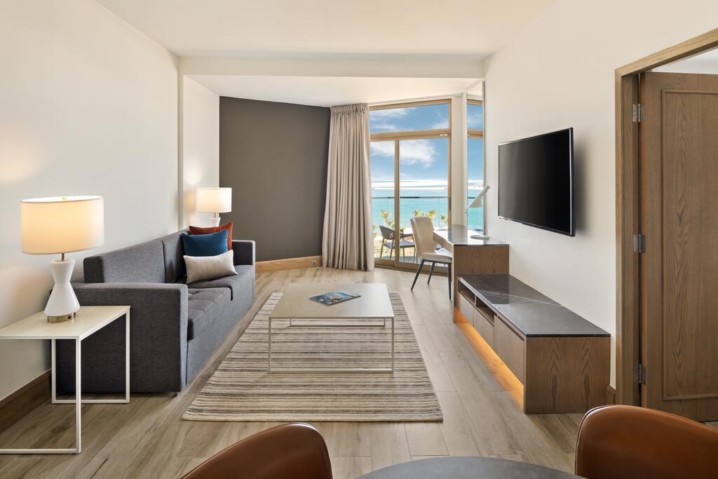 JA Beach Hotel - thumb 2