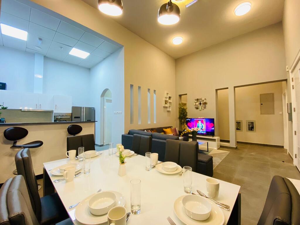 Kay Homes Private Villa With Pool - thumb 5