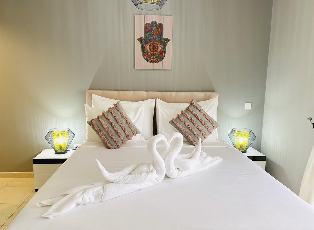 Kay Homes Sea View Apartment - thumb 7