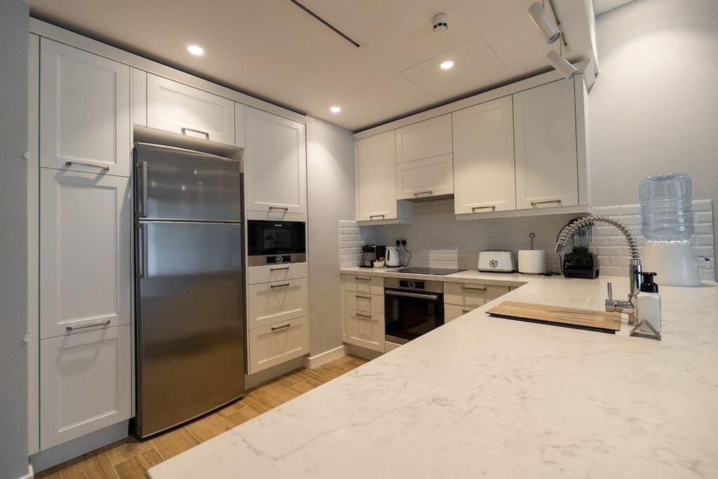 Key View - Azure Residences - thumb 6