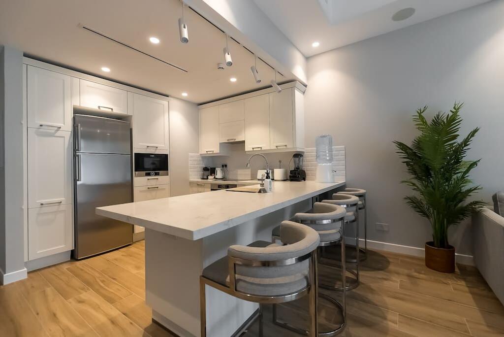 Key View - Azure Residences - thumb 7