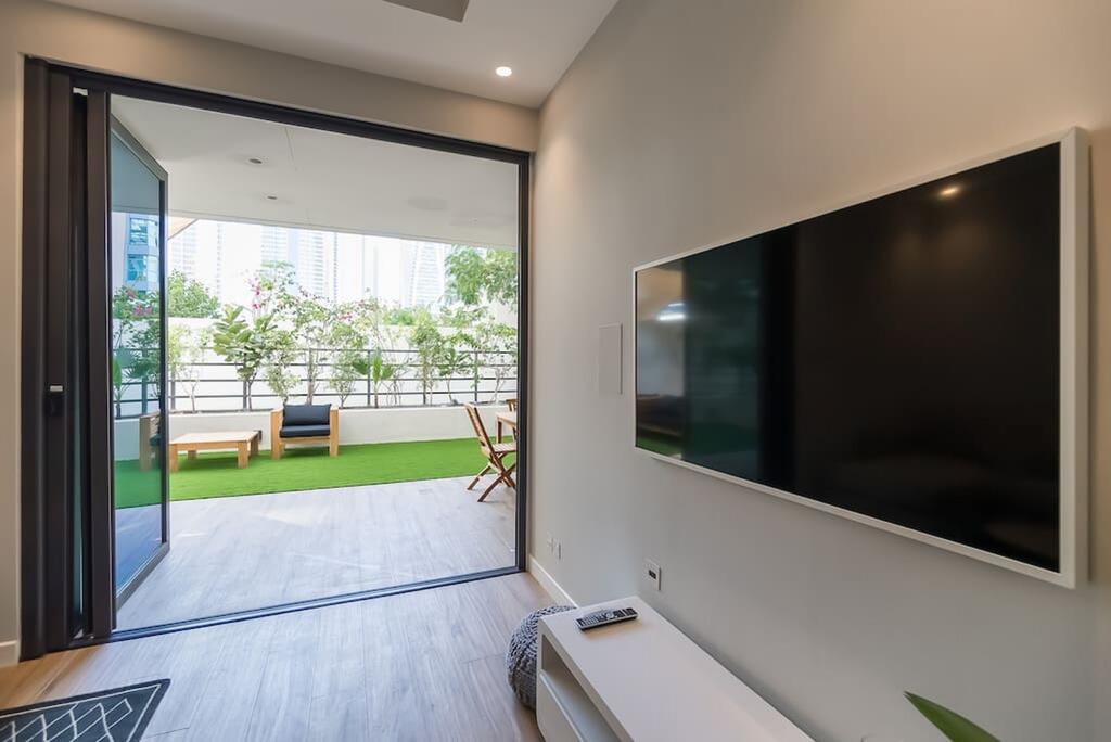 Key View - Azure Residences - thumb 4